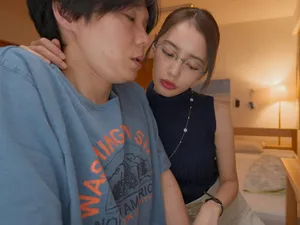 Bú lấy bú để em sò huyết hồng hào không lông
