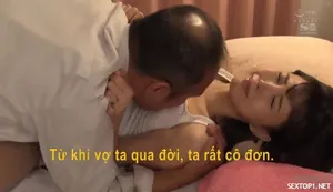 Trộm nhìn em họ tắm thì nữa đêm em ấy mò vào phòng