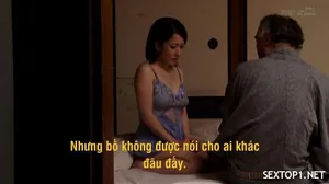 Con gái tặng bố dượng món quà sinh nhật bất ngờ