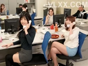 Sinh viên trinh tiết miễn phí phát trực tuyến